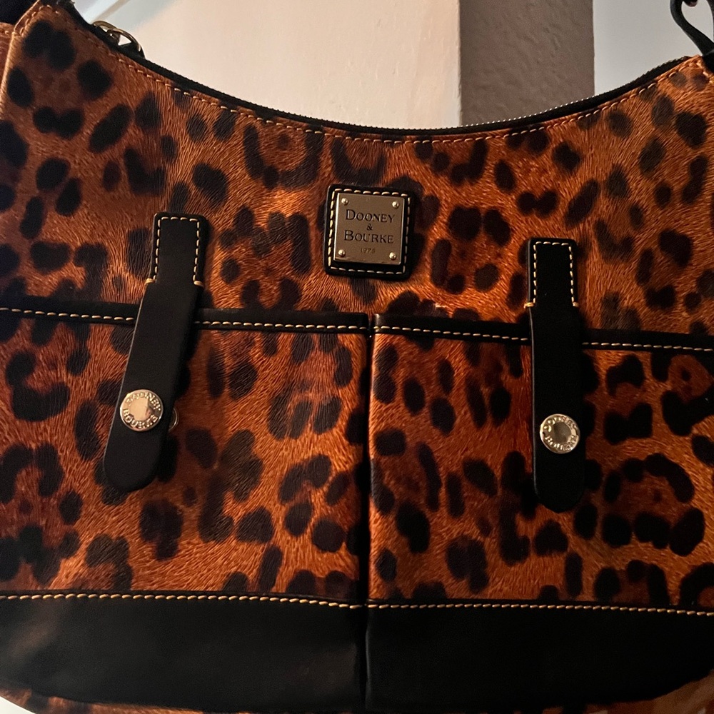 Limited edition DOONEY & BOURKE Leopard Print Shoulder hobo Bag - Picture 3 of 11
